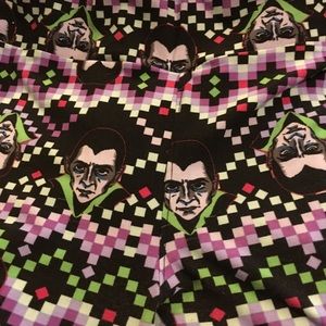LuLaRoe Halloween Dracula leggings OS.